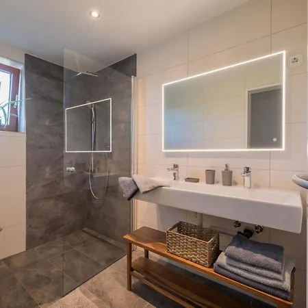 Ahrnhof Appartement Innsbruck Buitenkant foto
